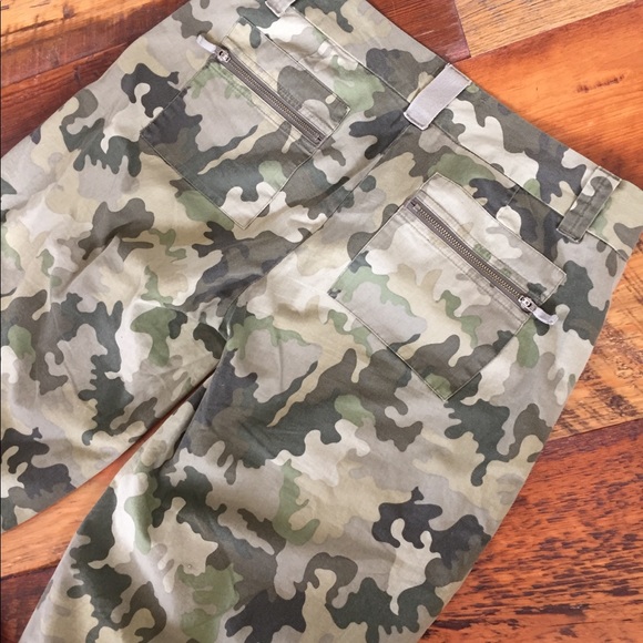The Limited Camo Cropped Wide Leg - Picture 5 of 8
